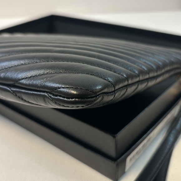 EUC YSL Clutch/IPAD CASE - Picture 7 of 14
